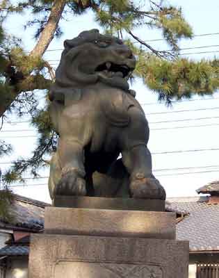 gatelion.jpg